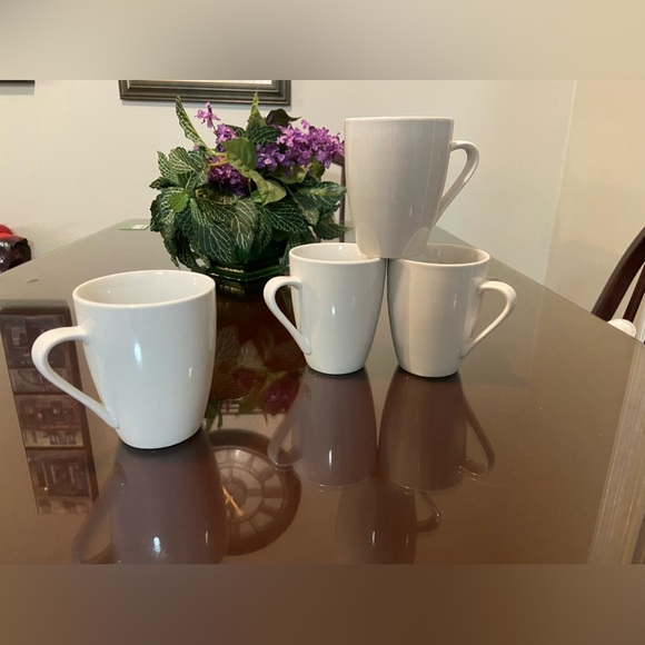 NWOT Set Of 8 White 8 oz Coffee Mugs - International Silver Co. Brand - Picture 2 of 2